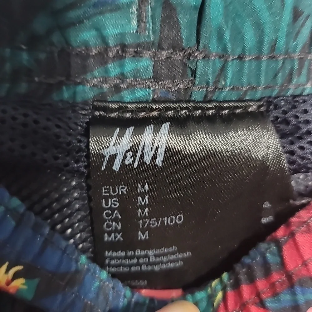H&M Men's Hawaiian Swim Trunks